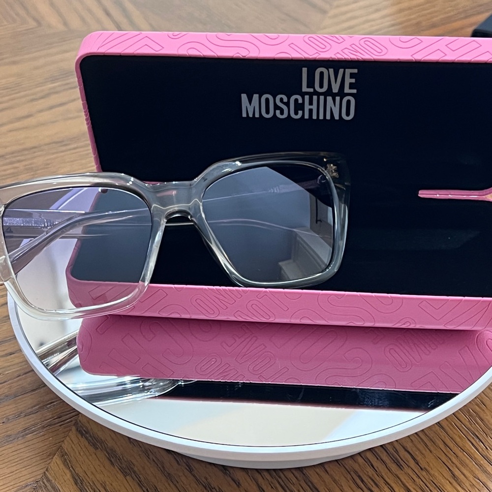 Love Moschino Women's Transparent Frame Glasses